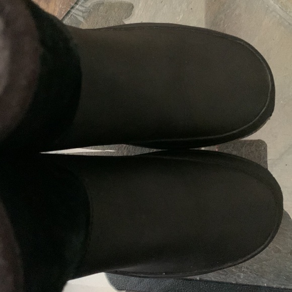 UGG Tamarind Waterproof Boots - Picture 7 of 11